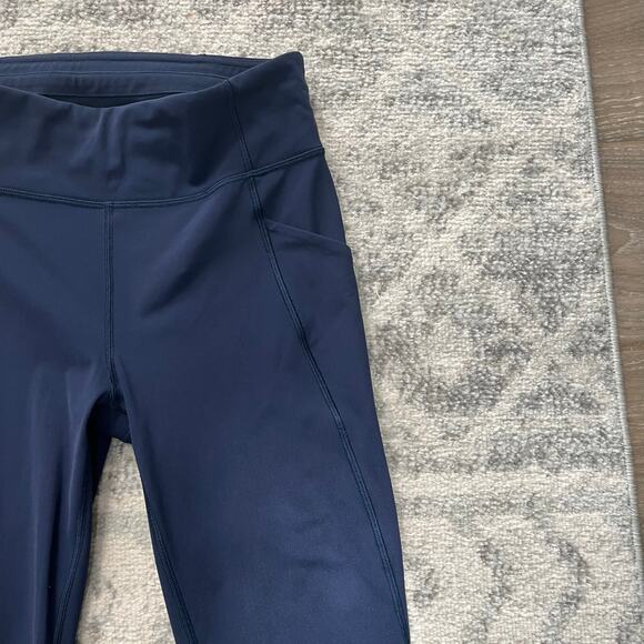 Lululemon Time To Sweat Crop *23 in True Navy Size 8 - Picture 4 of 12